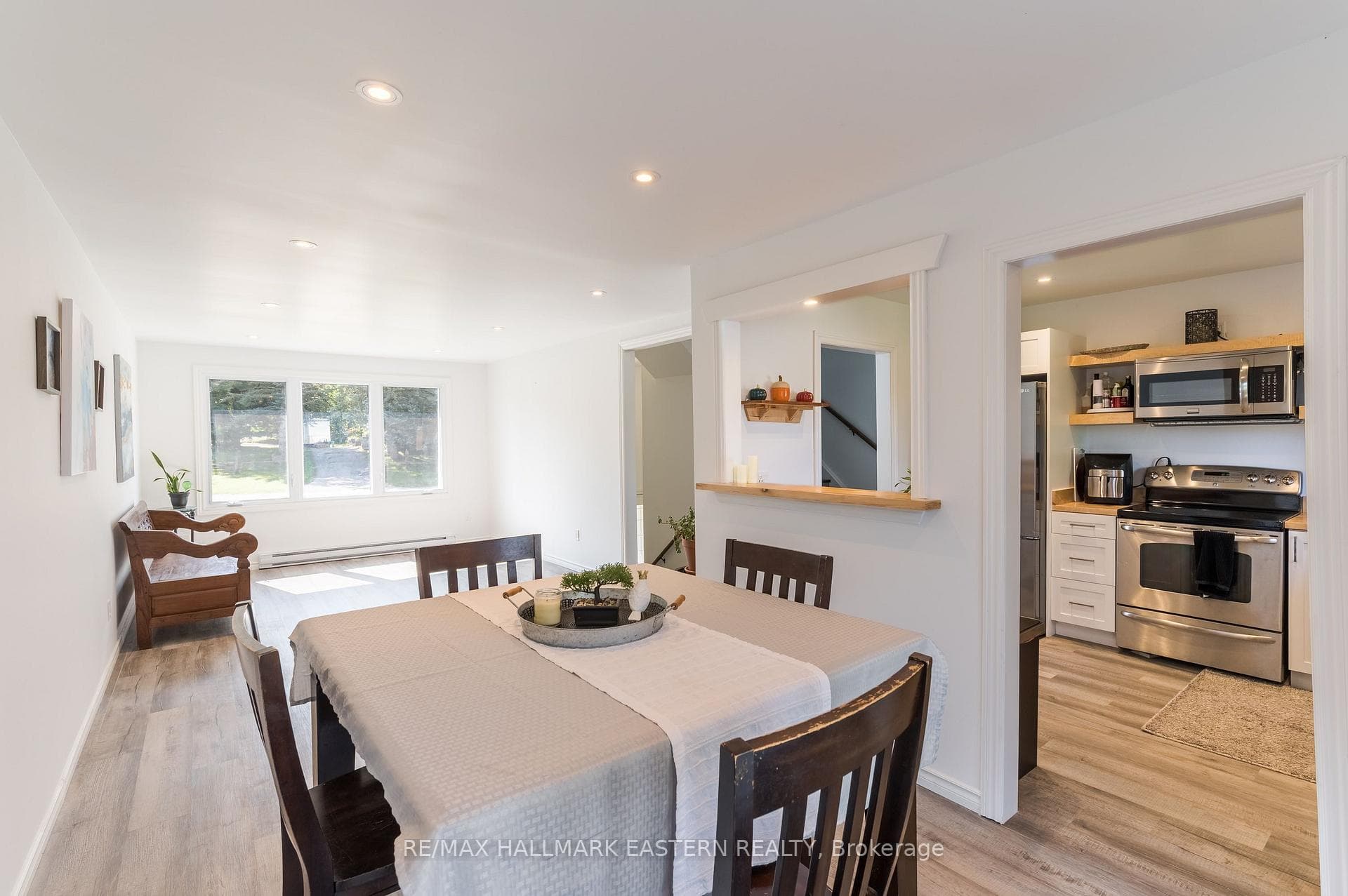 210 Maxwell Avenue photo 8
