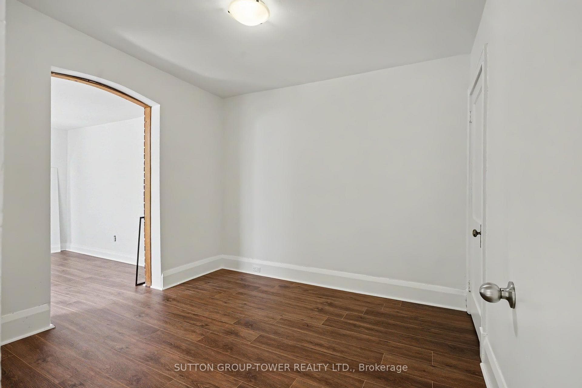 118 Castlefield Avenue photo 20