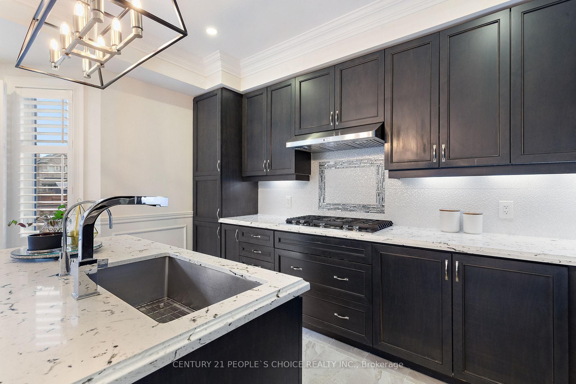 240 Etheridge Avenue photo 13