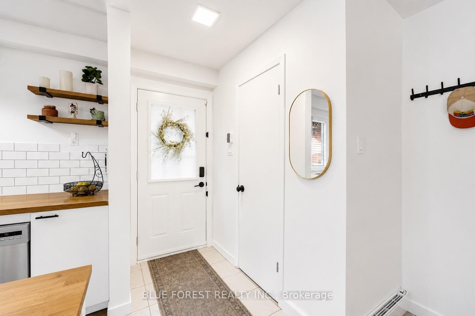 230 Clarke Road Unit 92 photo 6