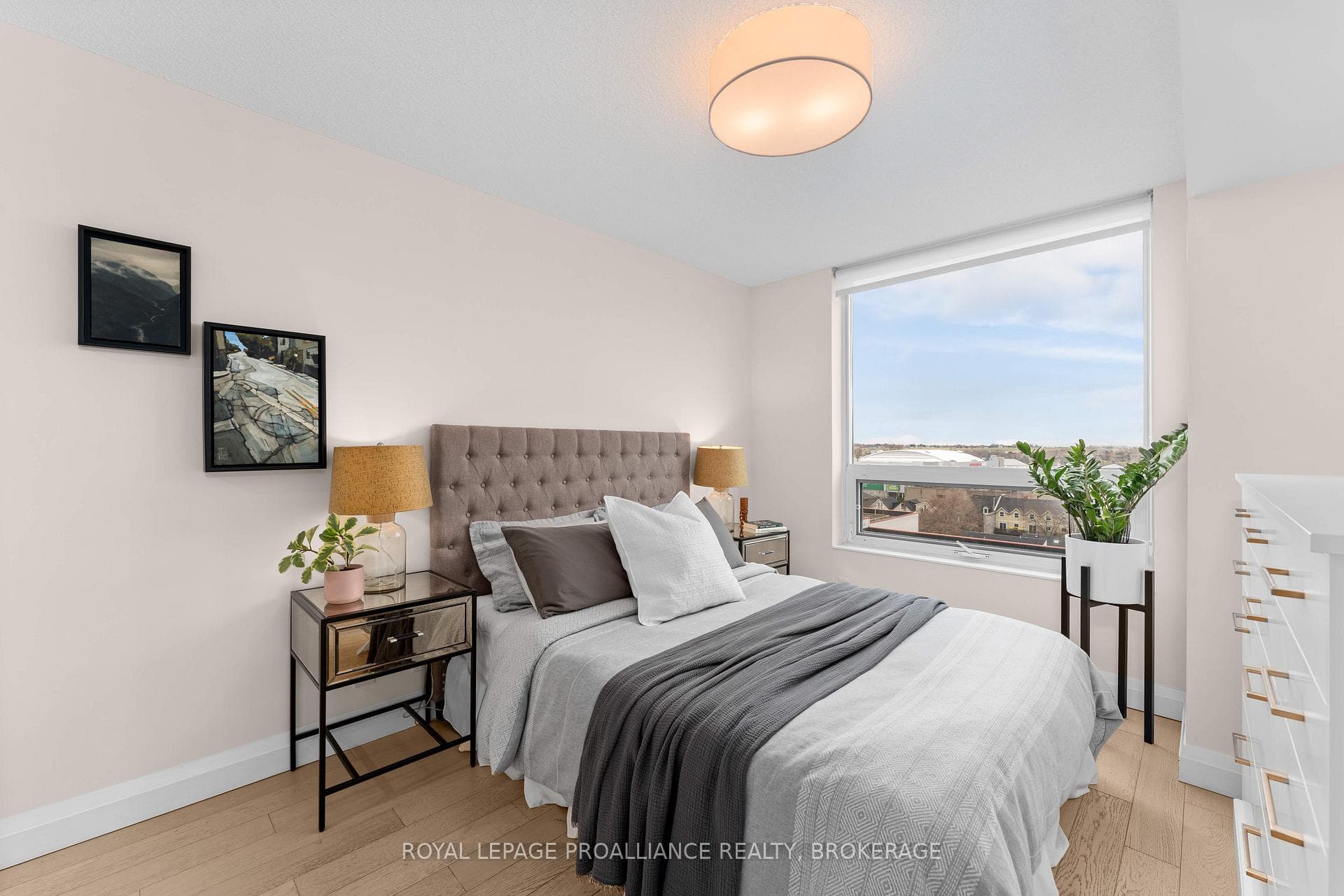 121 Queen Street Unit 711 photo 14