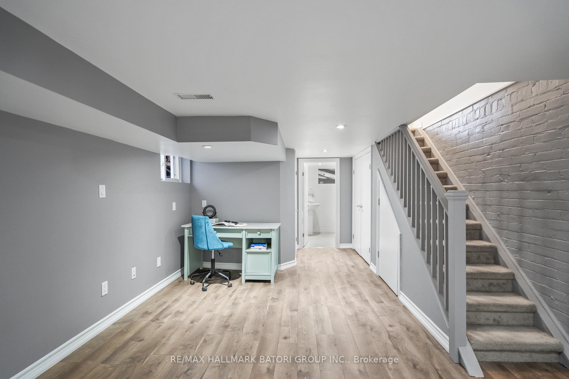 404 Davisville Avenue photo 25
