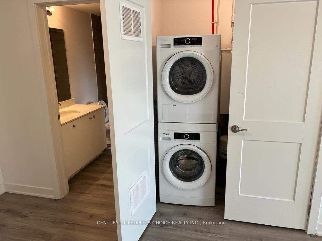 110 Fergus Avenue Unit 415 photo 11