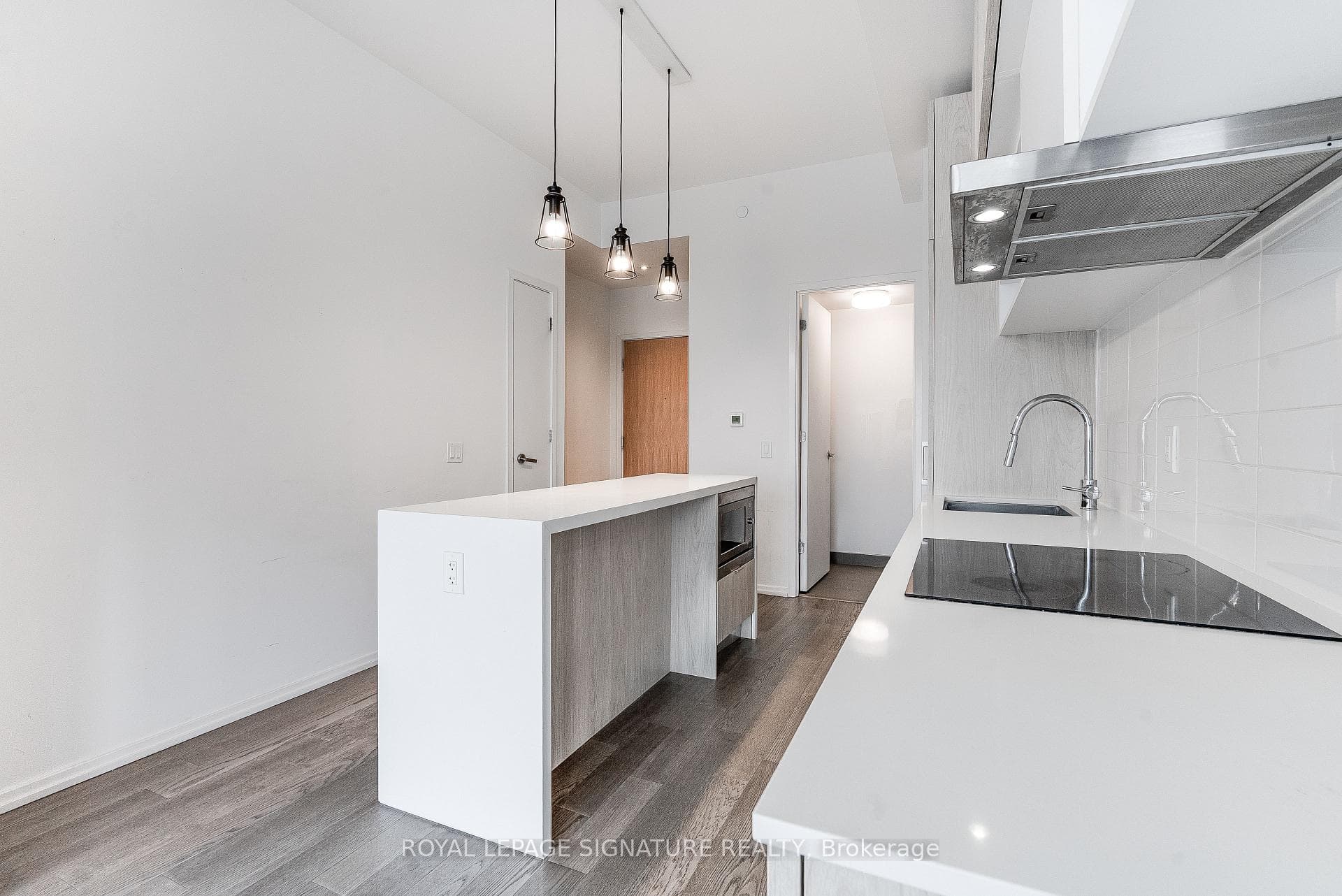 8 Hillsdale Avenue Unit 1522 photo 5