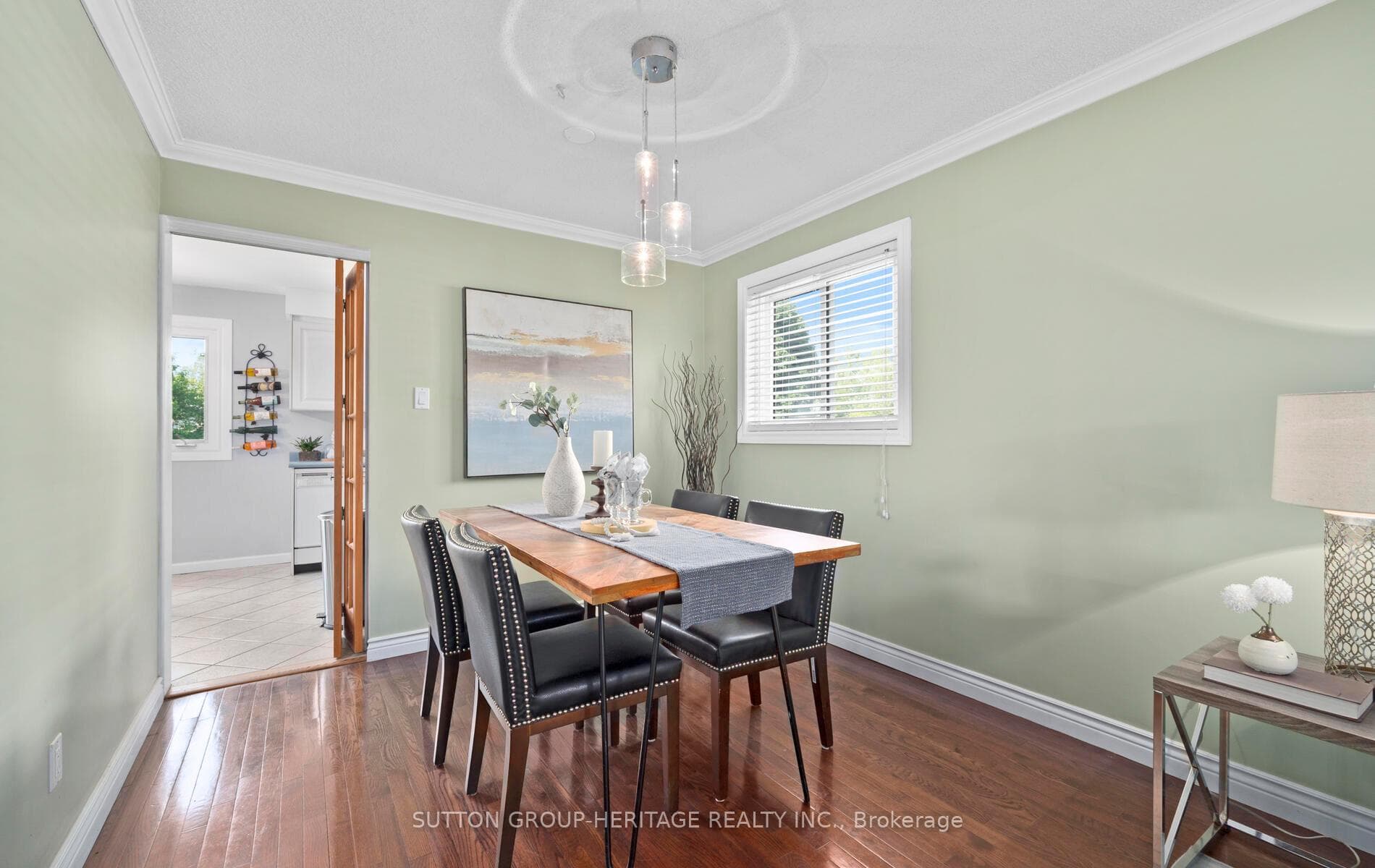 24 Anstead Crescent photo 5