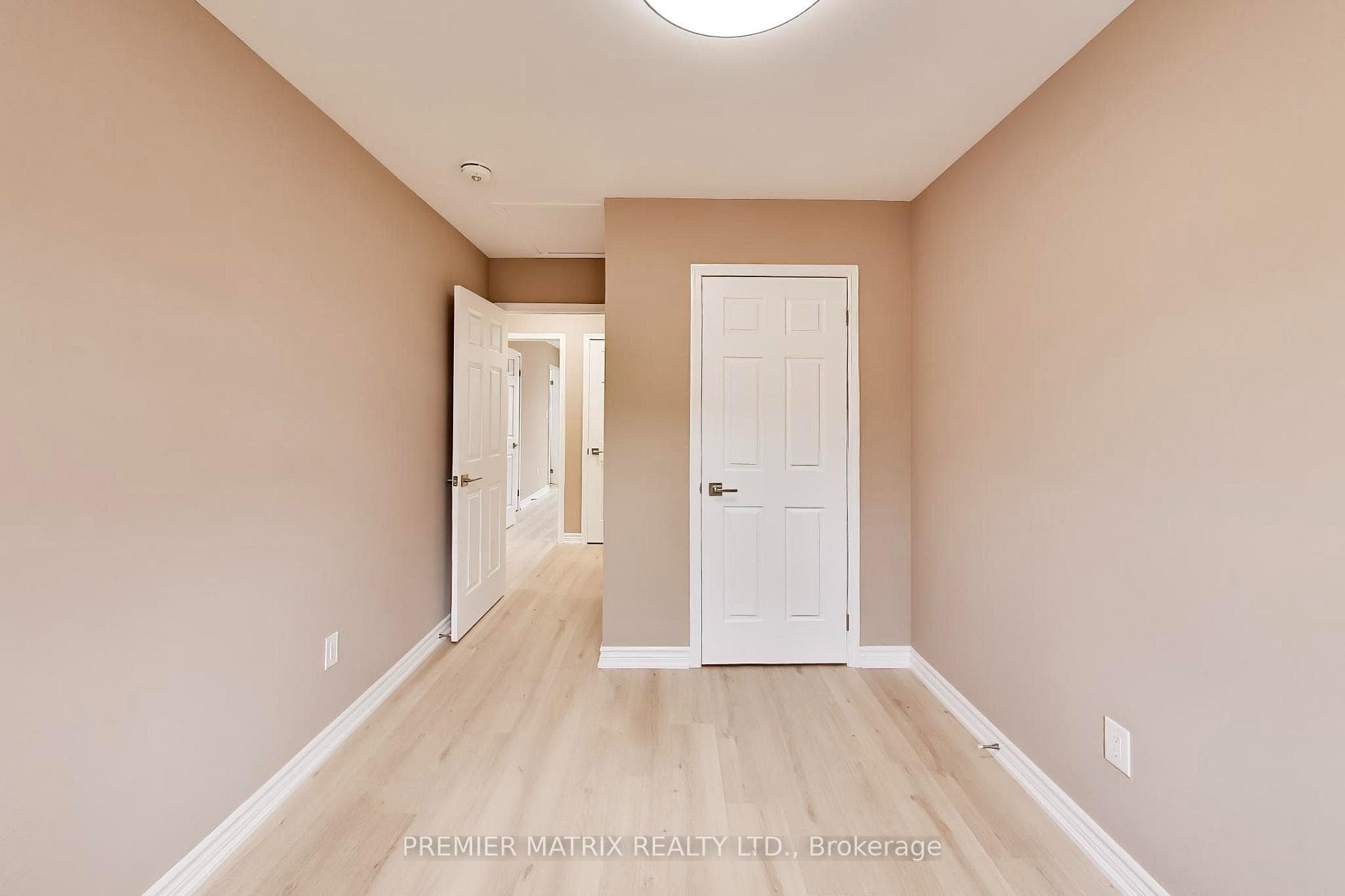 37 Shiff Crescent photo 28