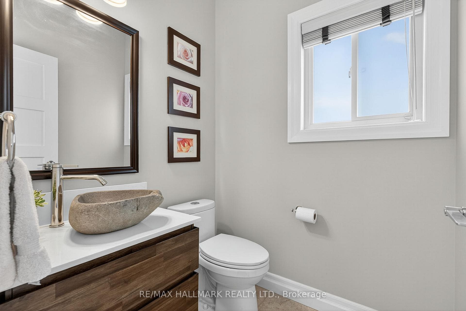 12 Forest Manor Place photo 12