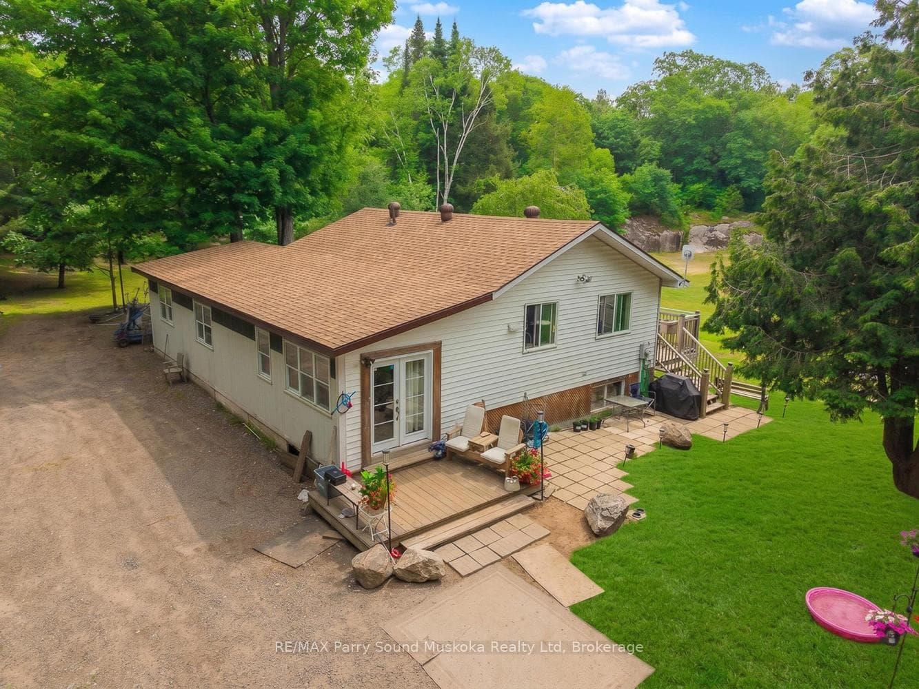 15 Toronto Lake Road photo 37