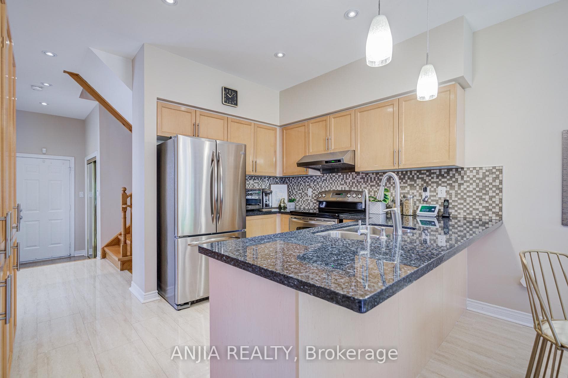 40 Nottingham Drive photo 11