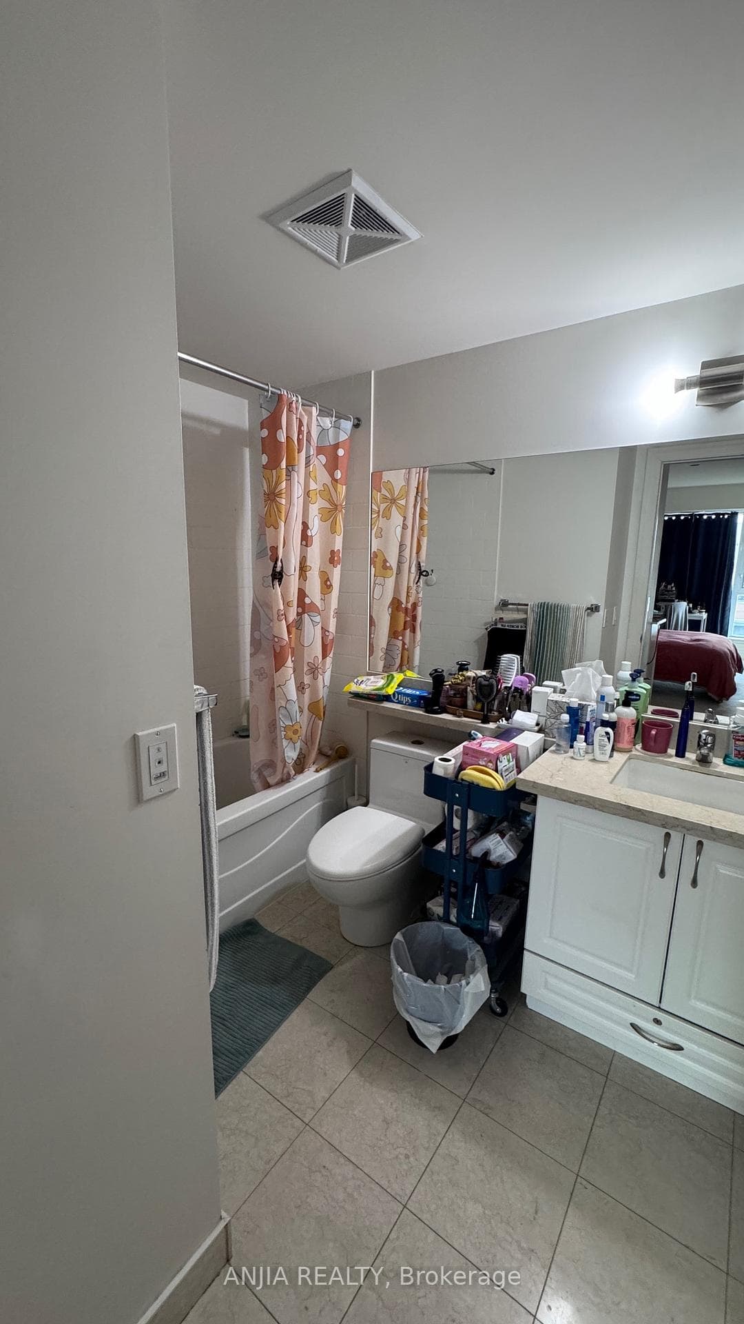 21 Upper Duke Crescent Unit 608 photo 12