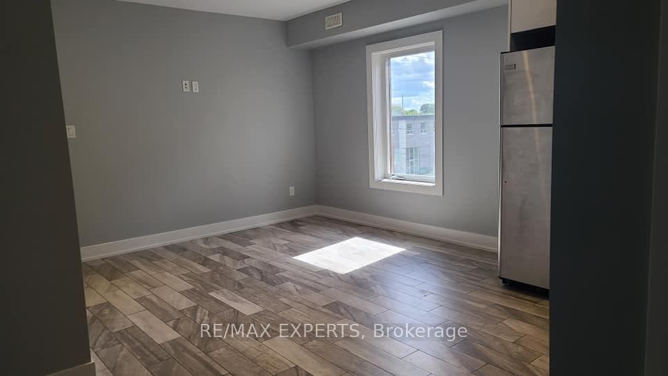 2 Hyde Avenue Unit Upper photo 8