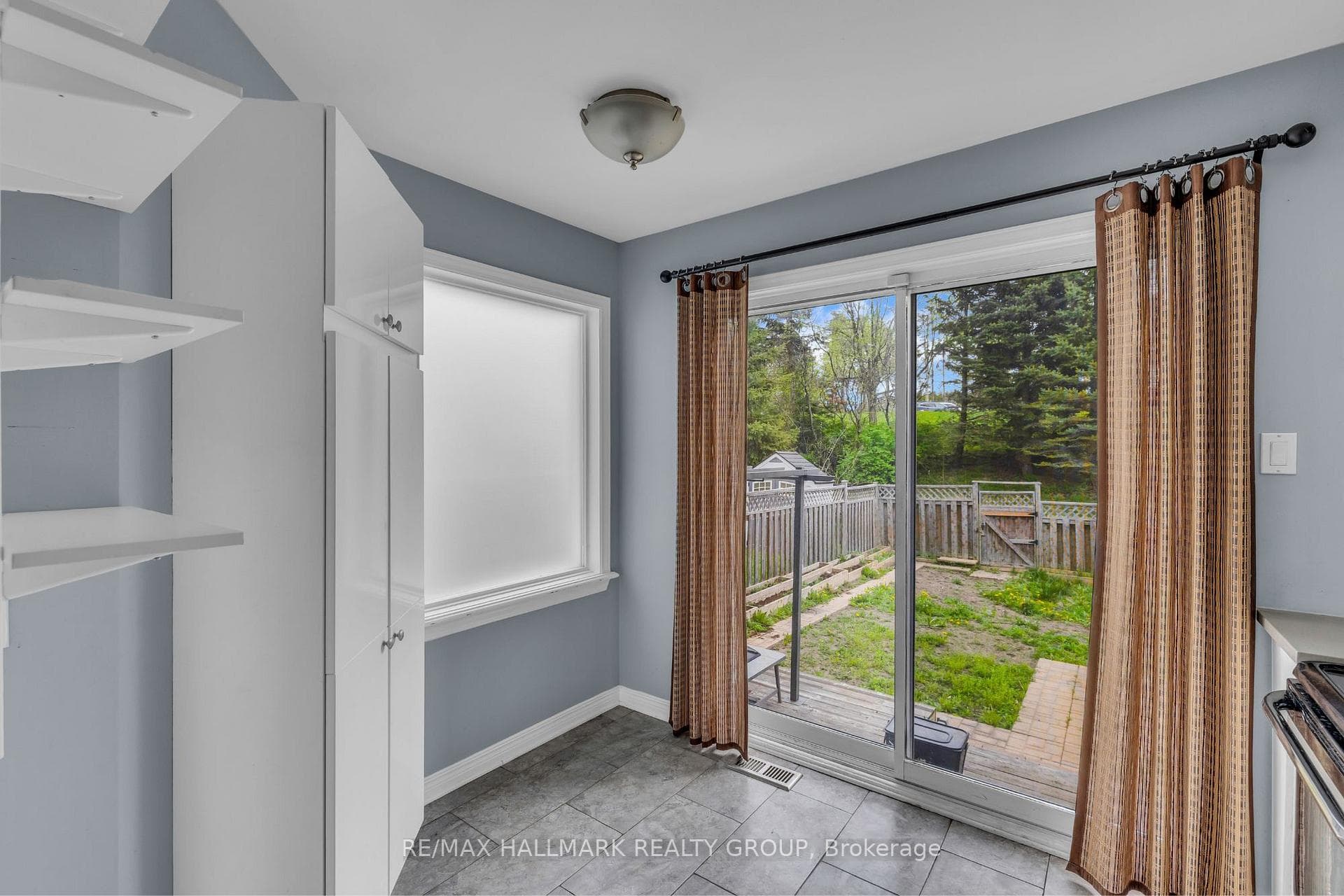124 Kimberwick Crescent photo 12
