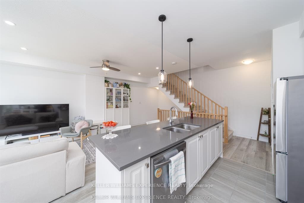 22 Red Maple Lane photo 5
