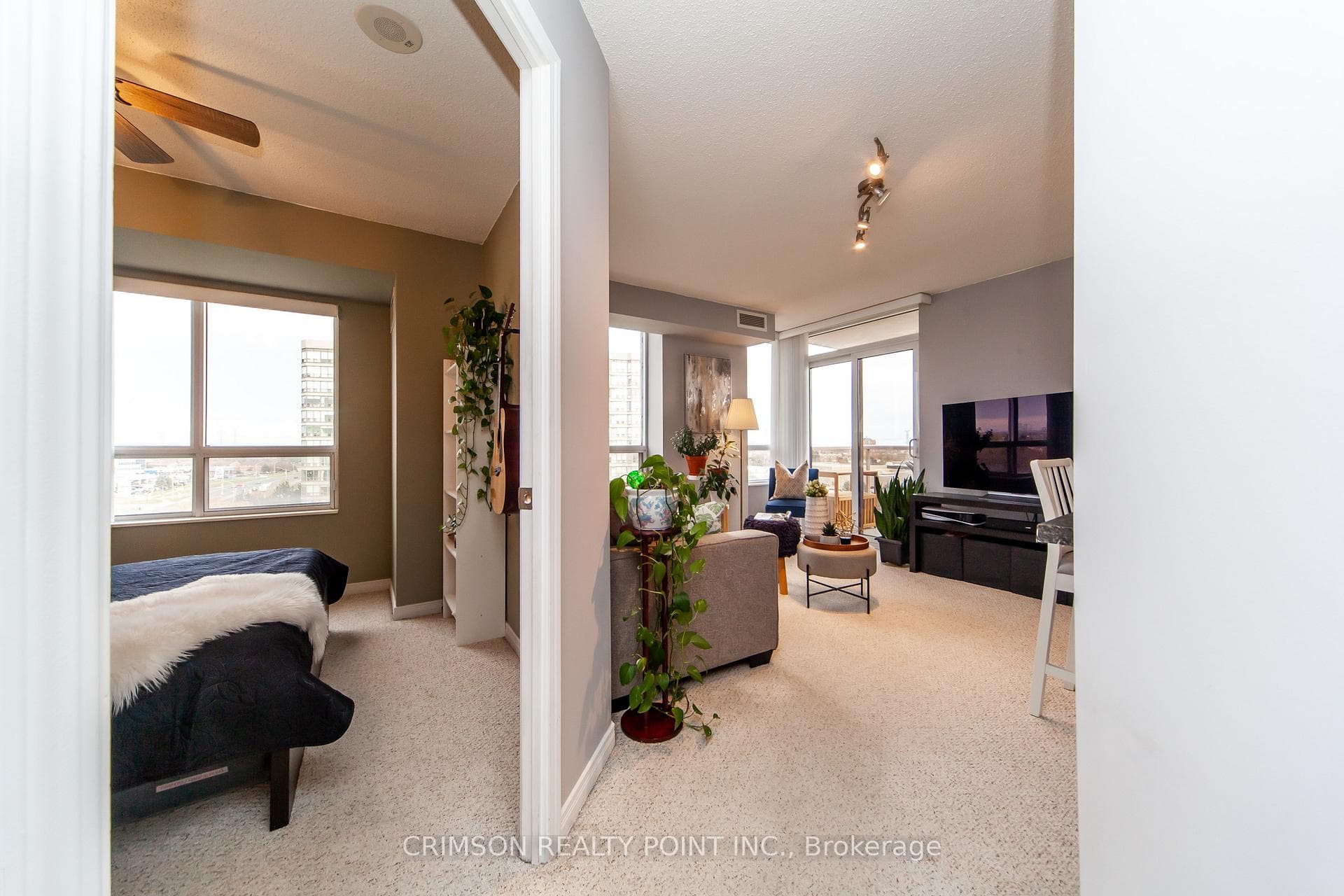 1200 The Esplanade N/A Unit 907 photo 5