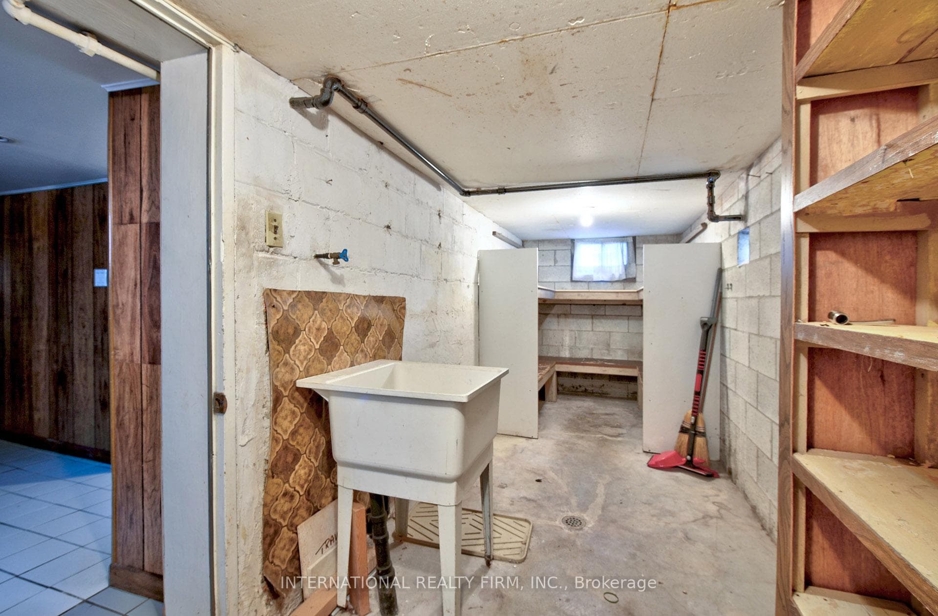 924 Glencairn Avenue photo 28