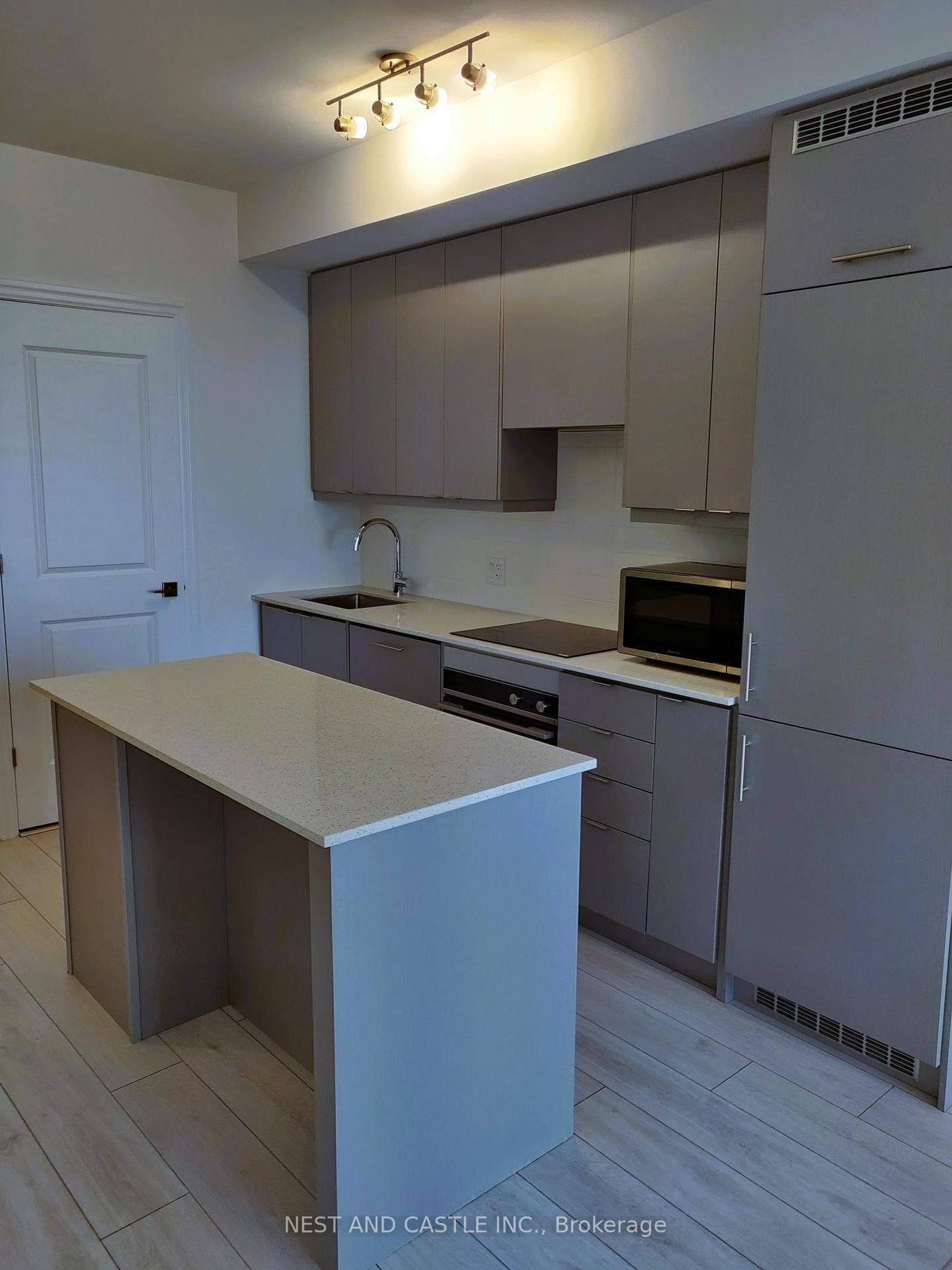 30 Elm Drive Unit 1505 photo 12