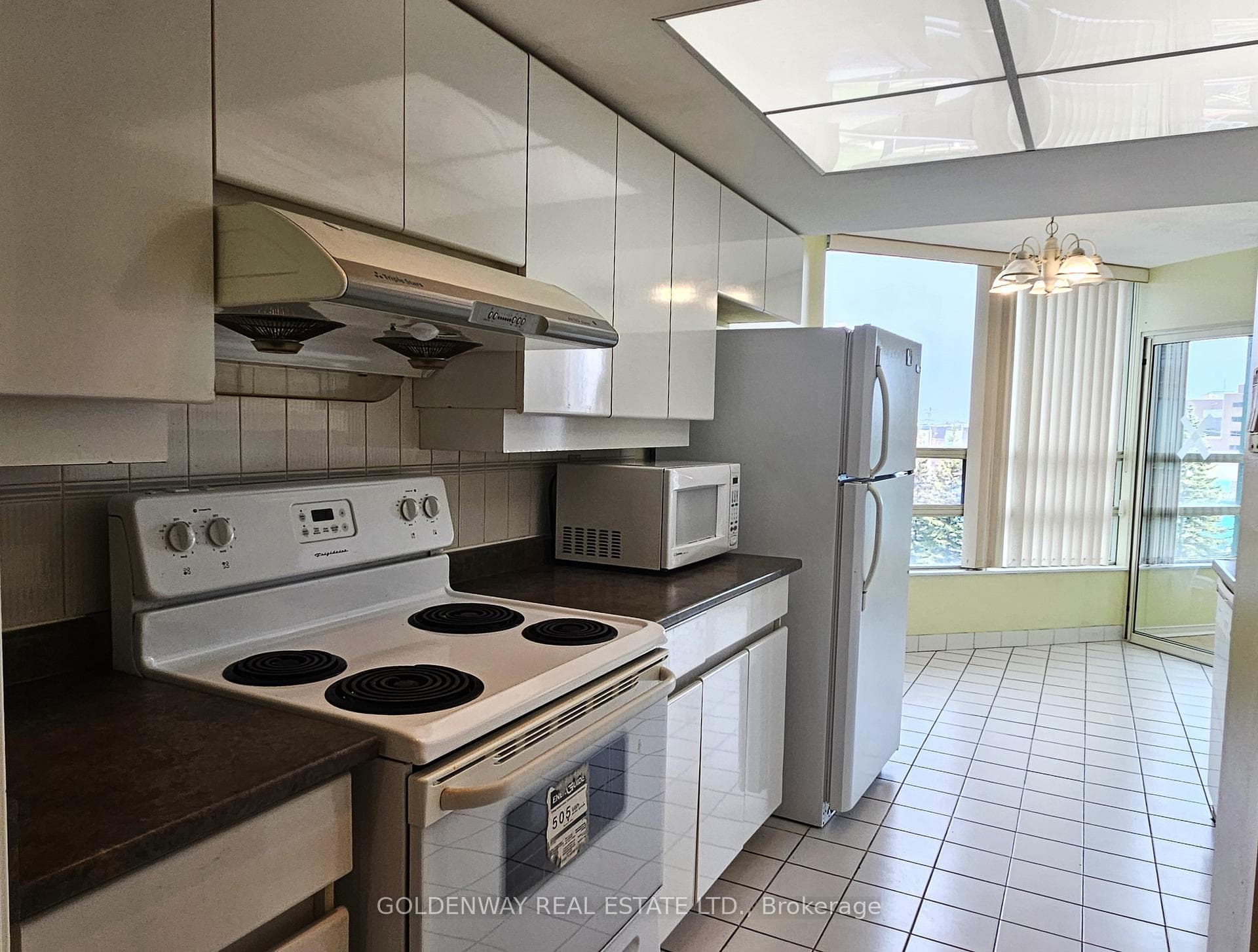 7805 Bayview Avenue Unit 418 photo 5