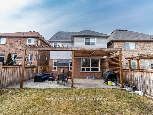 47 Hawke Crescent photo 48