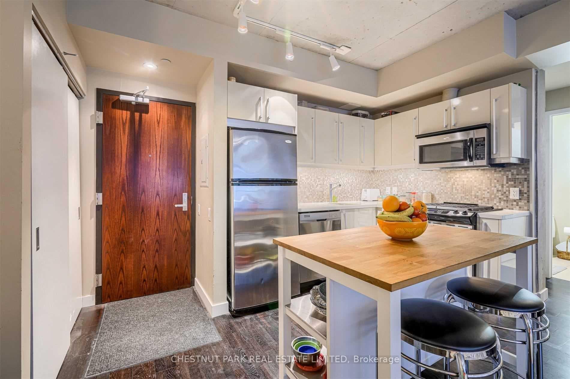 25 Oxley Street Unit 709 photo 3