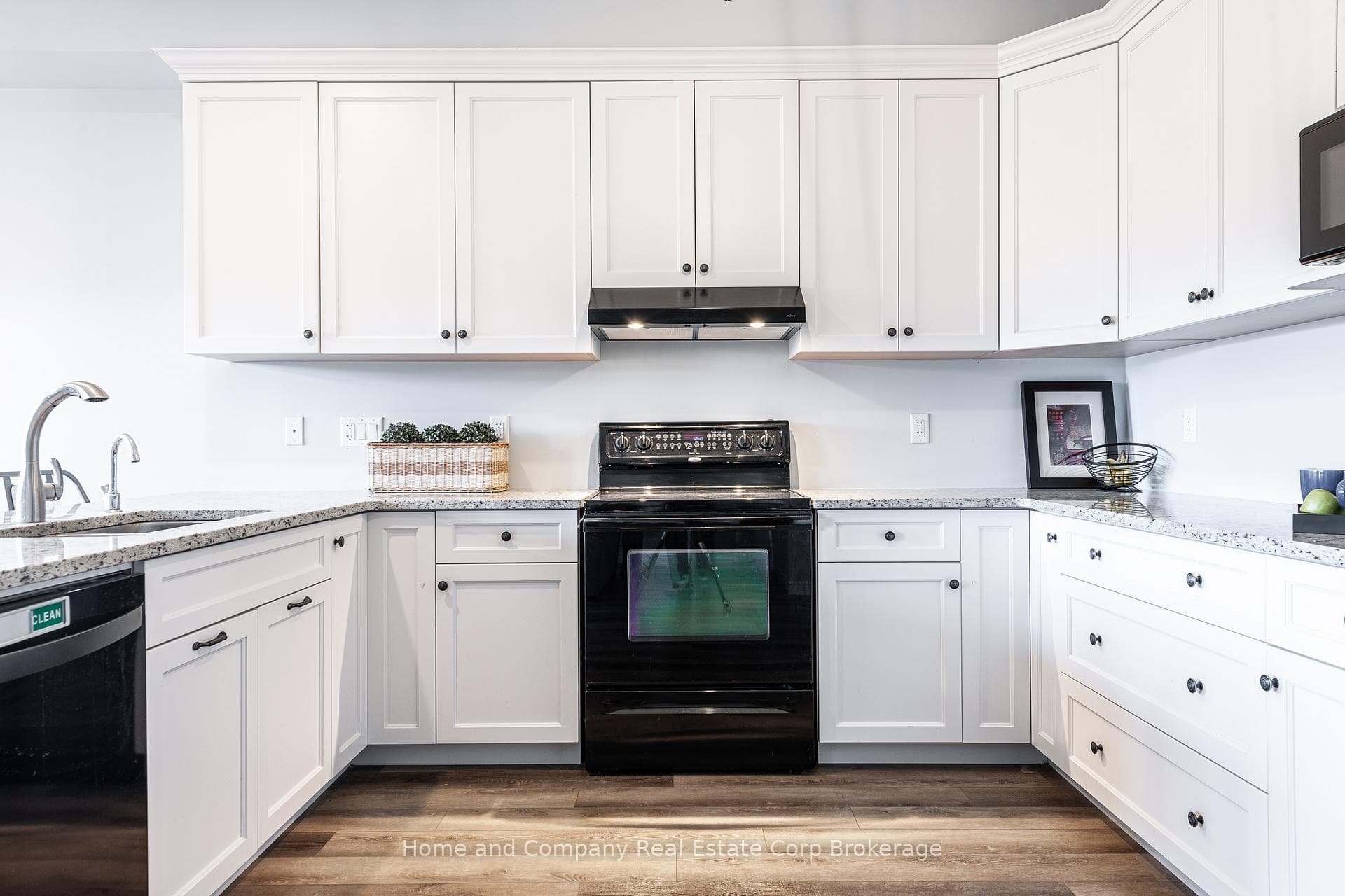 350 O'Loane Avenue Unit 3 photo 6