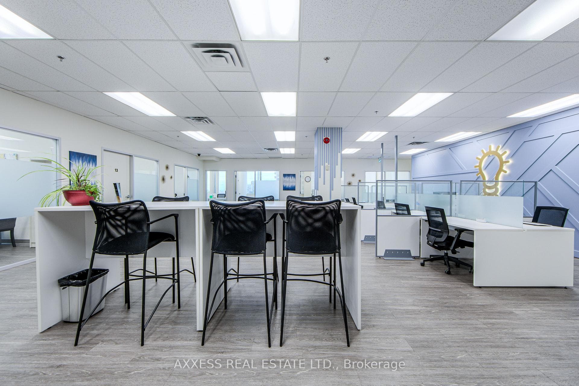 30 Eglinton Avenue Unit 400 photo 18