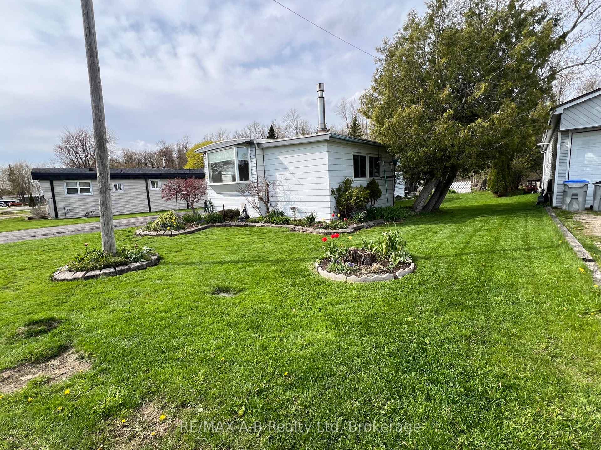 123 Ash Street photo 4