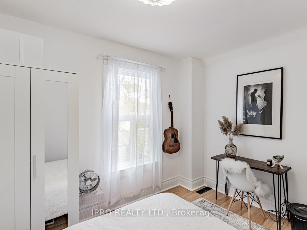 39 Bushell Avenue photo 18