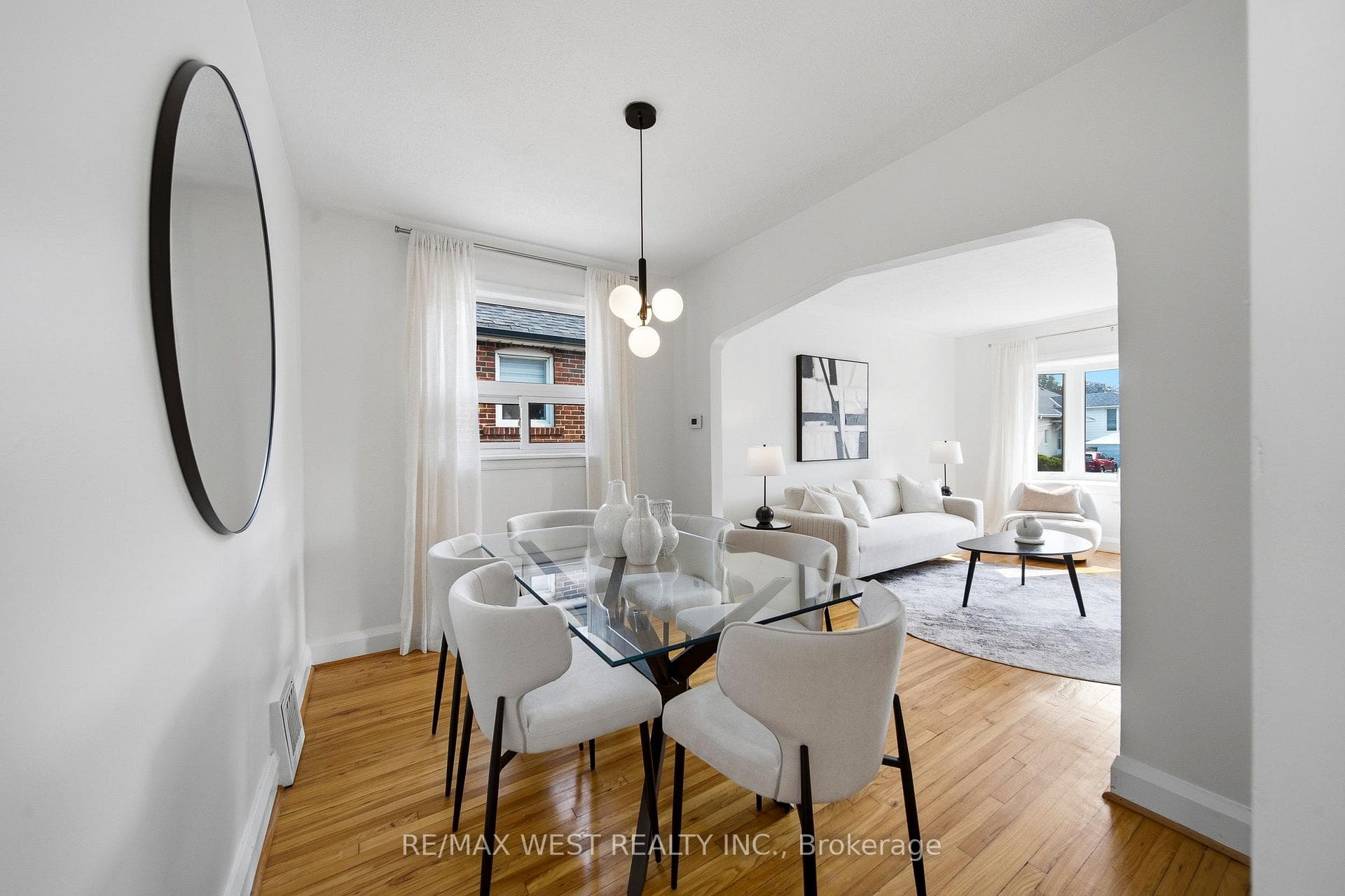 28 Aldgate Avenue photo 6
