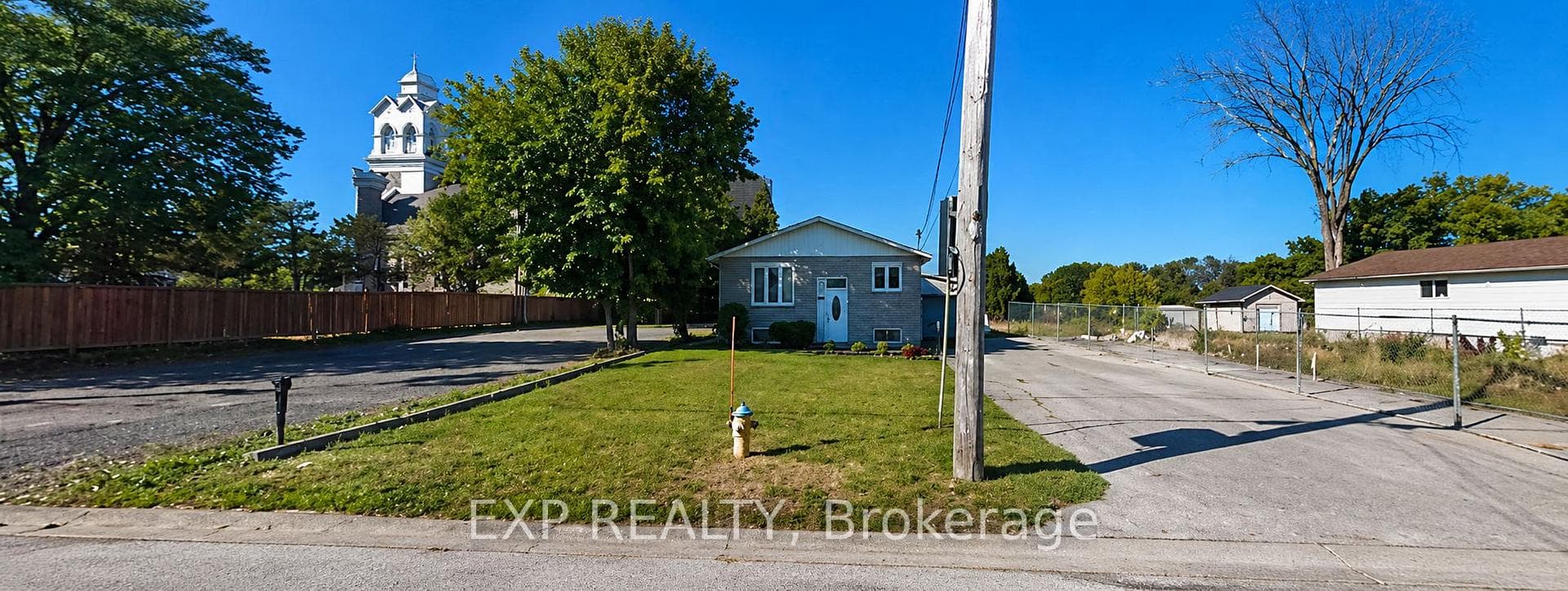 1158 ST PIERRE Street photo 1