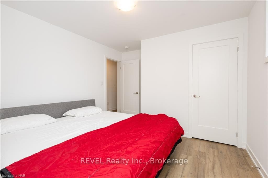 4263 FOURTH AVE Avenue Unit 211 photo 16