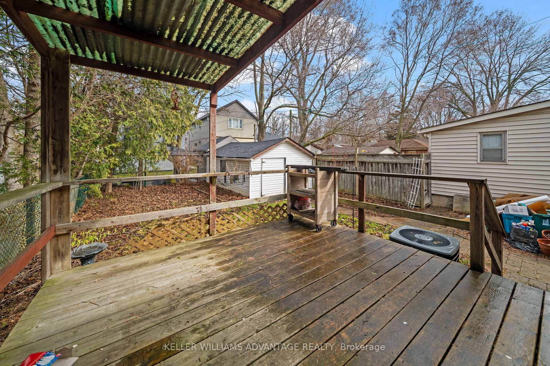 90 Hollis Avenue photo 28