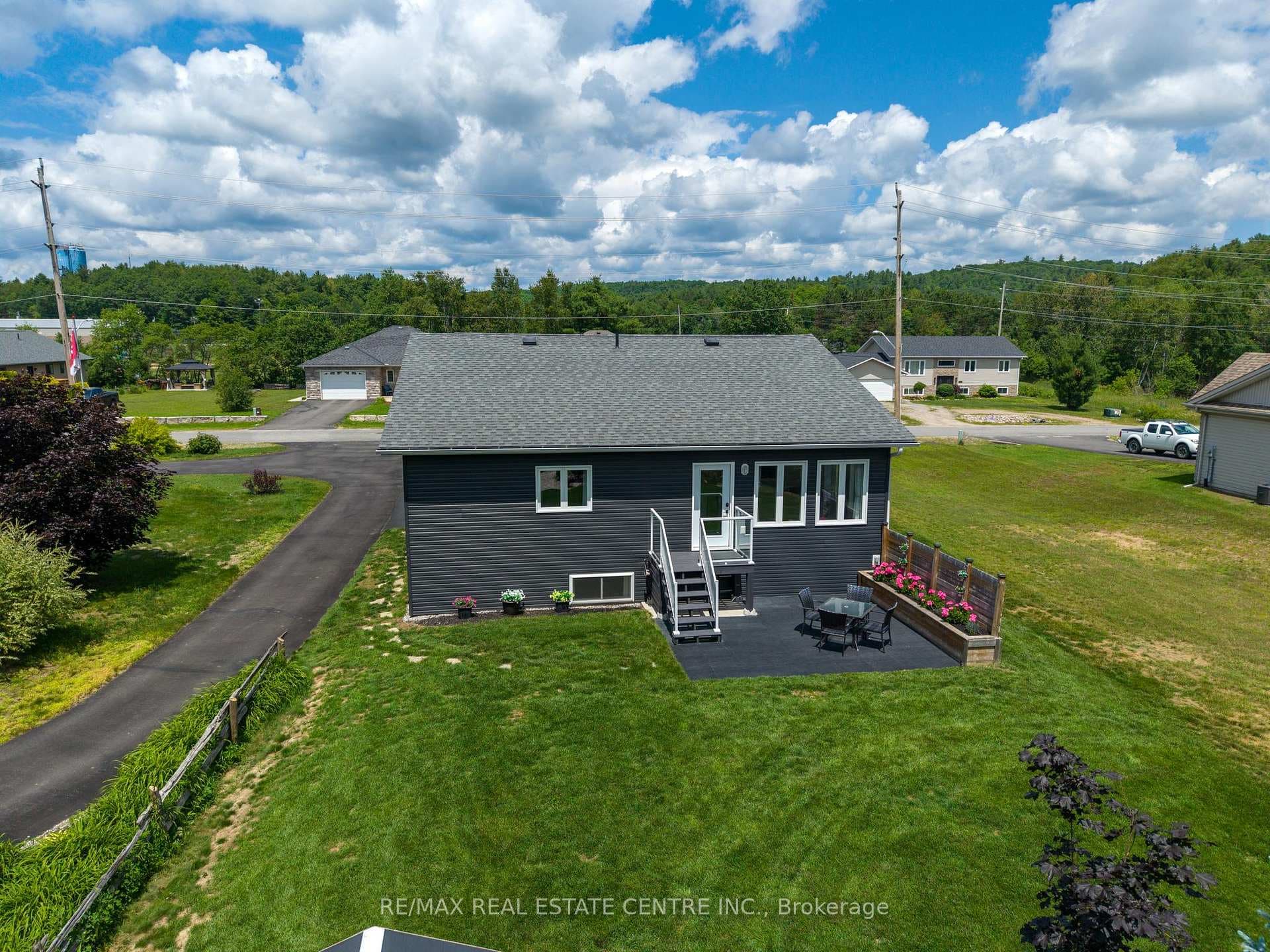 Backyard aerial