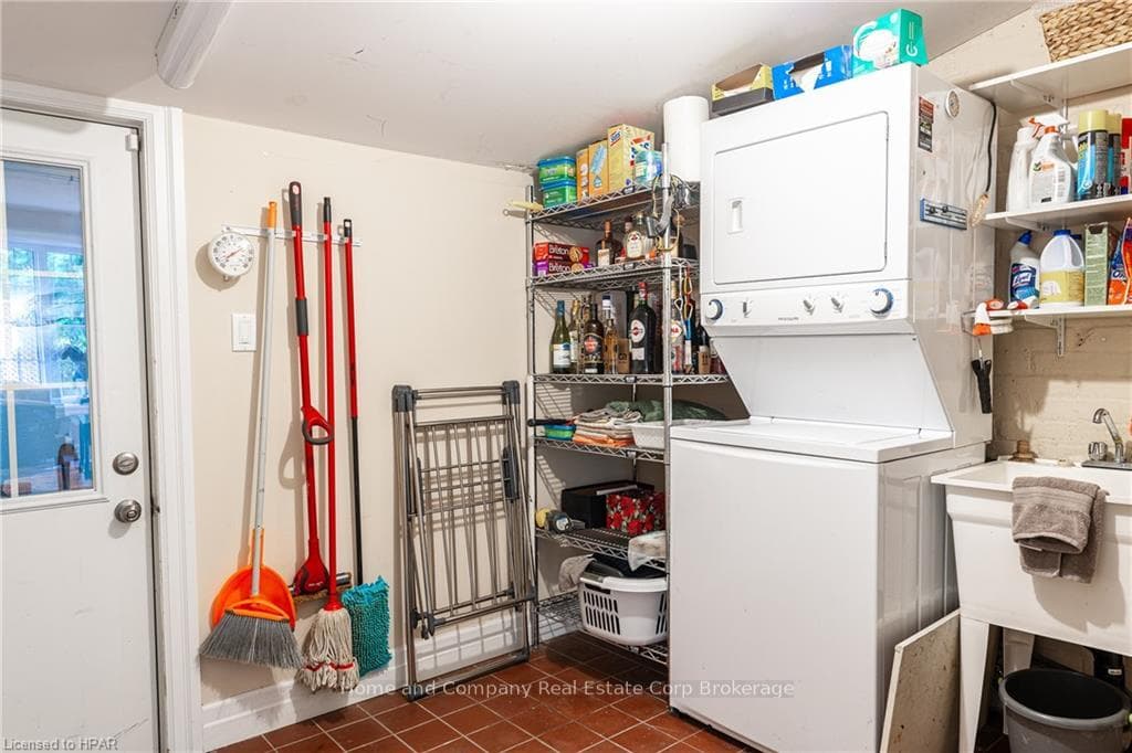 299 BRUNSWICK Street photo 44