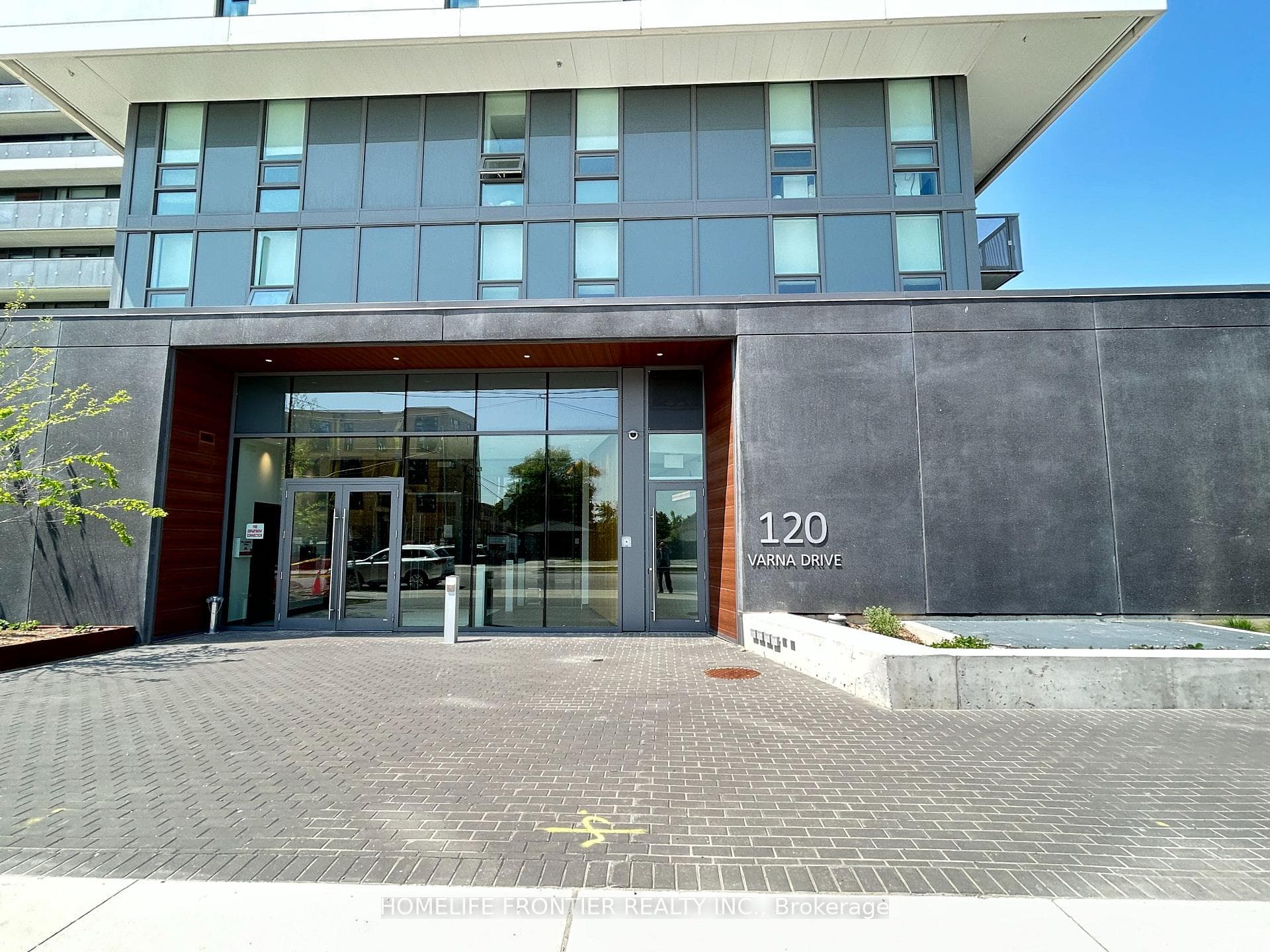 120 Varna Drive Unit 1412 photo 4