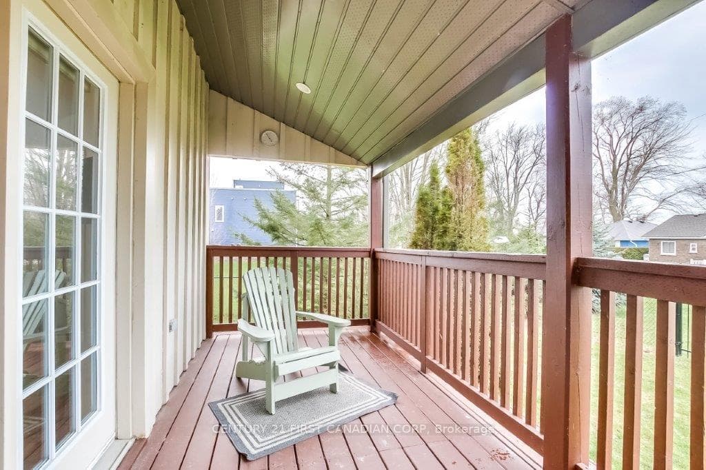 71889 Sunridge Crescent photo 8