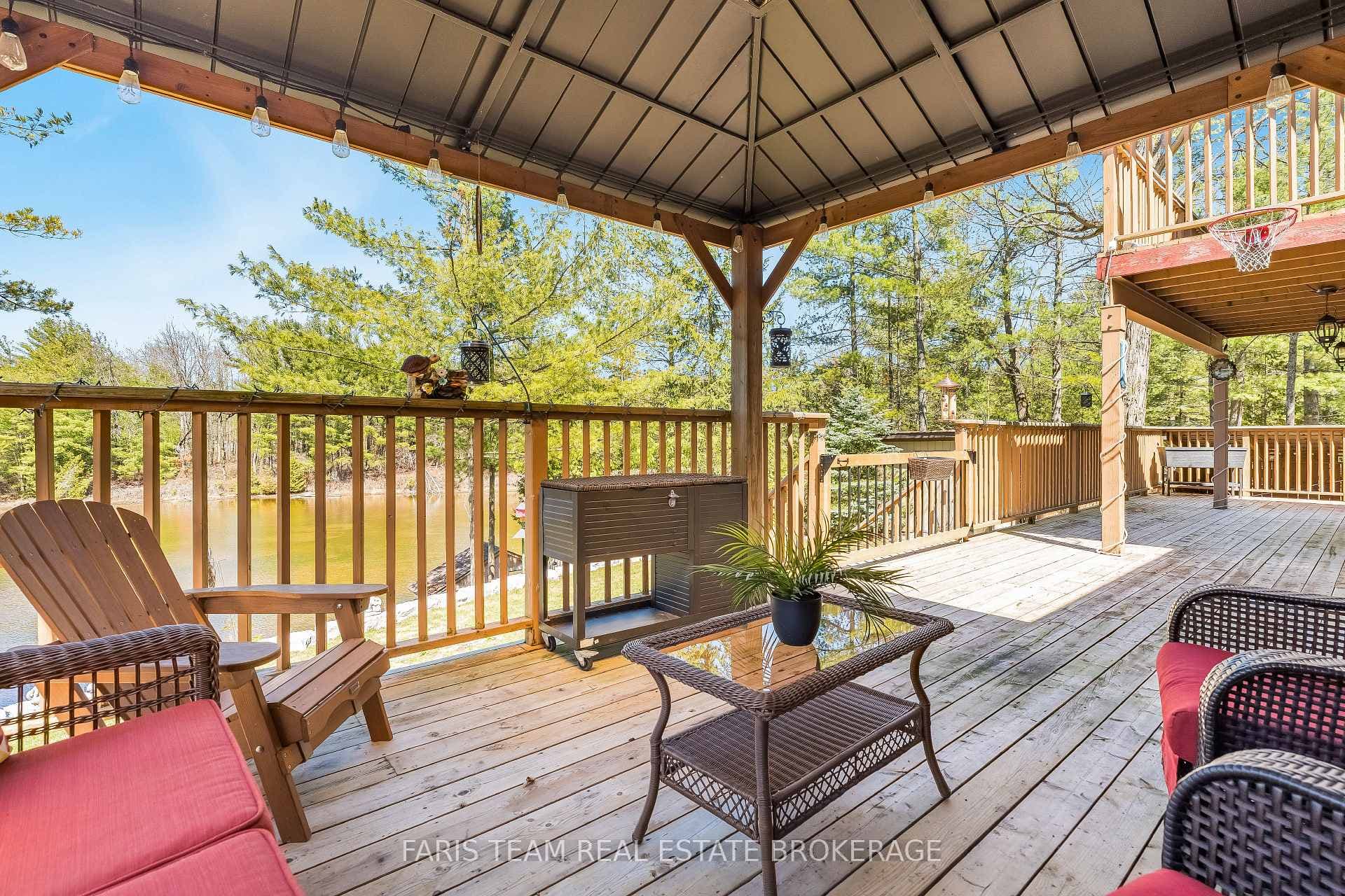 153 Stanley Road photo 36
