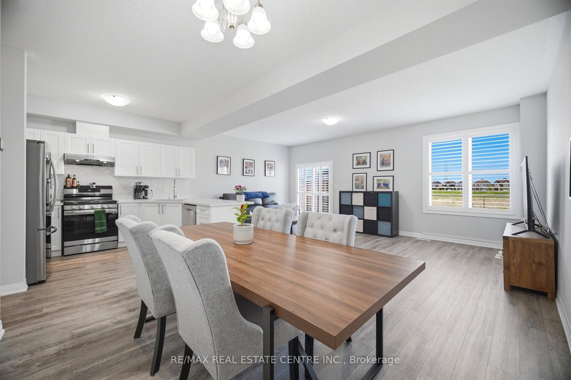 4 Laguna Village Crescent photo 13