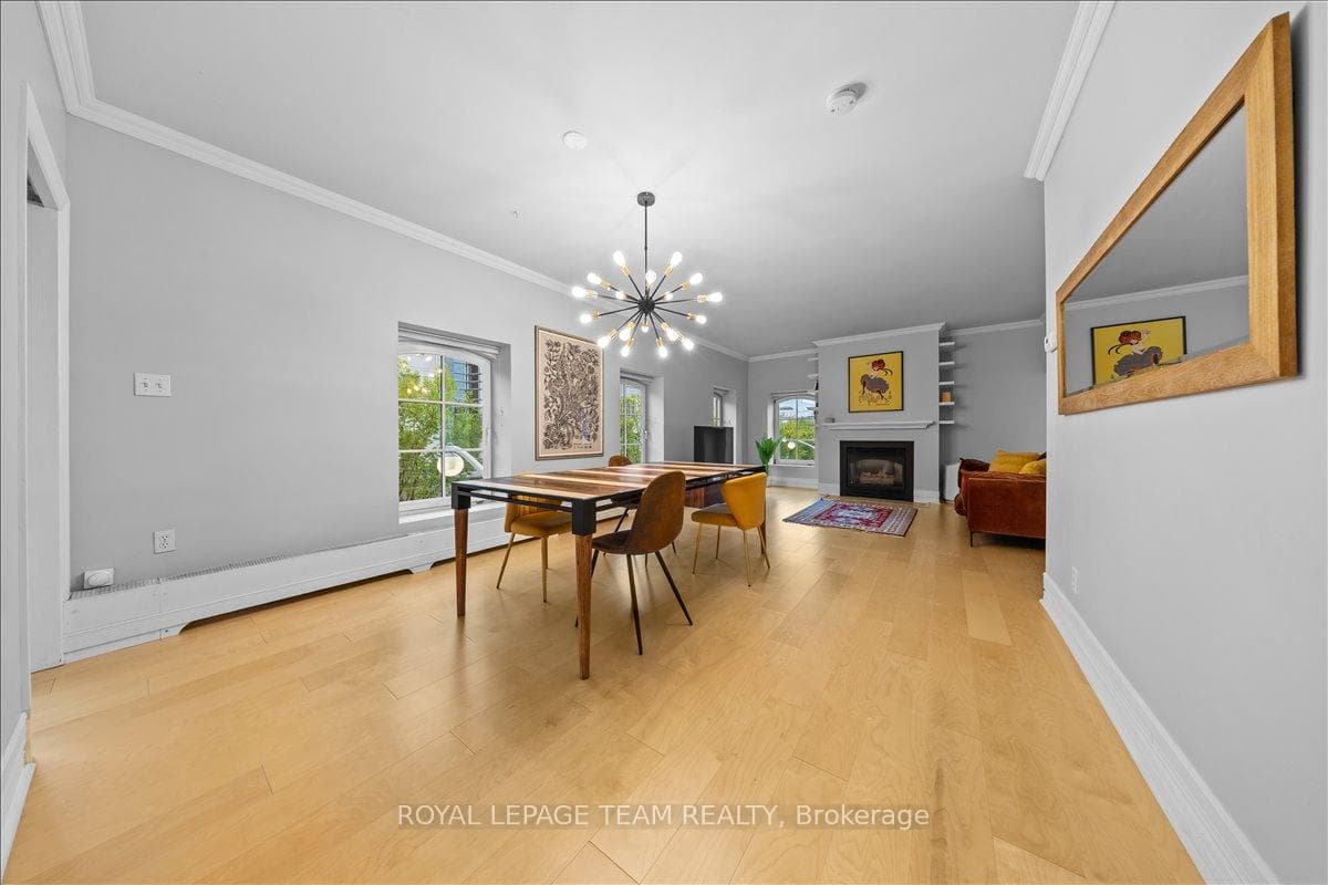 10 Clarence Street Unit 5 photo 11