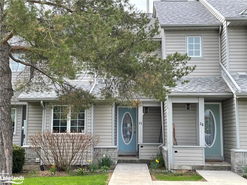 162 SETTLERS Way Unit 37 photo 1