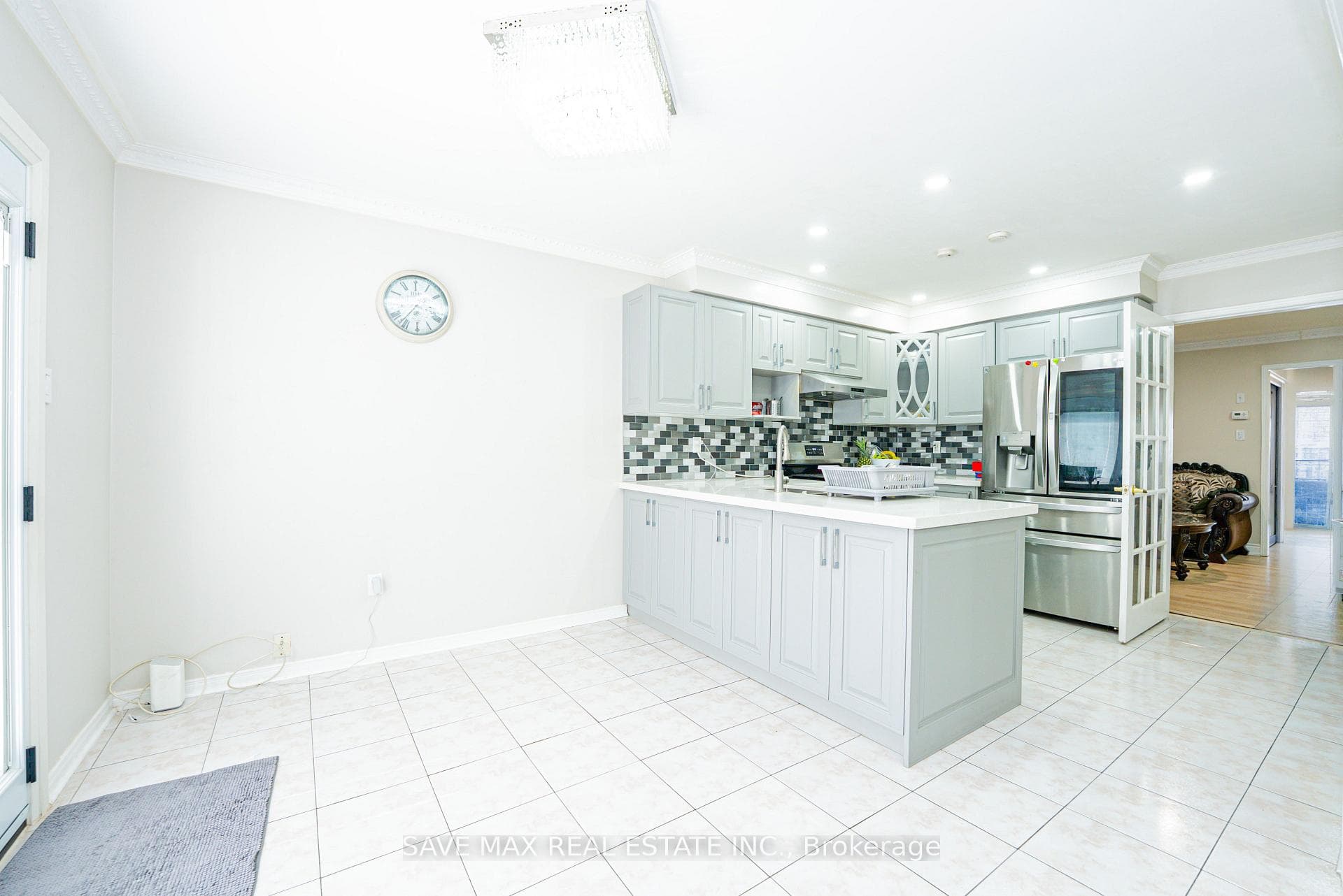 18 Salonica Road Unit Upper photo 12