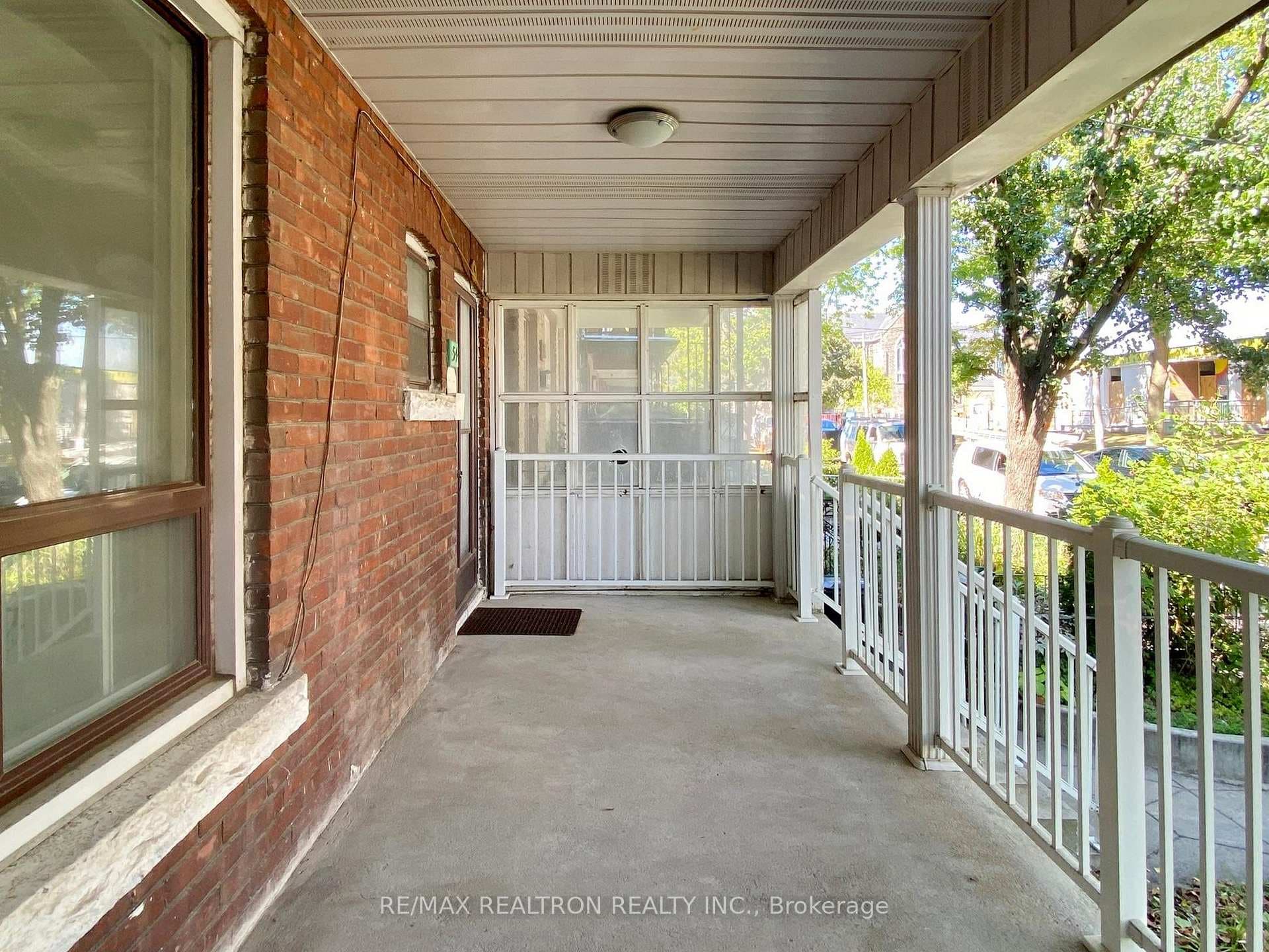 54 Grace Street photo 2