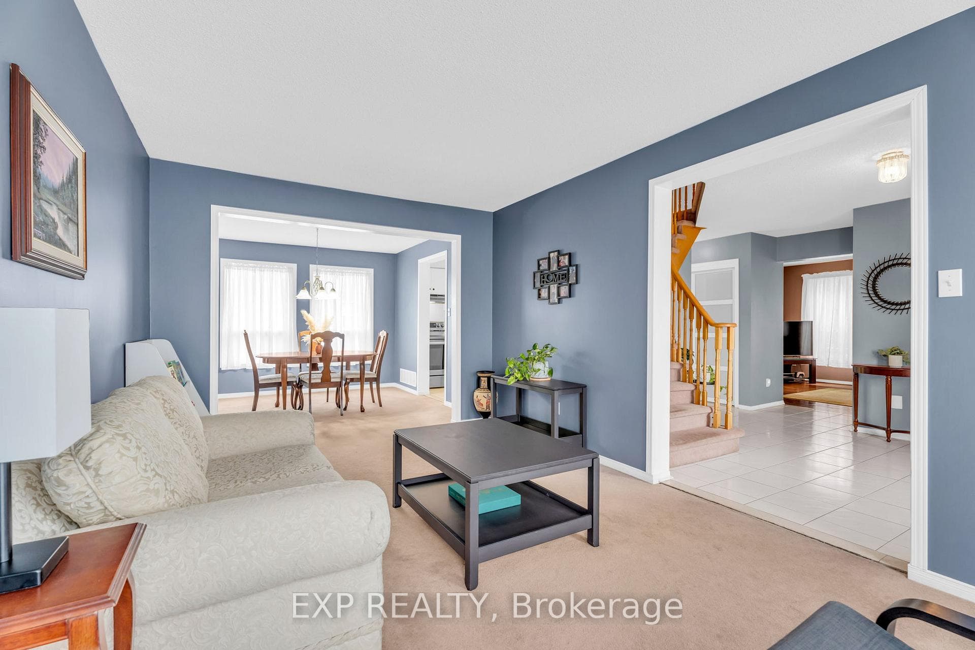 22 Bristol Avenue photo 9