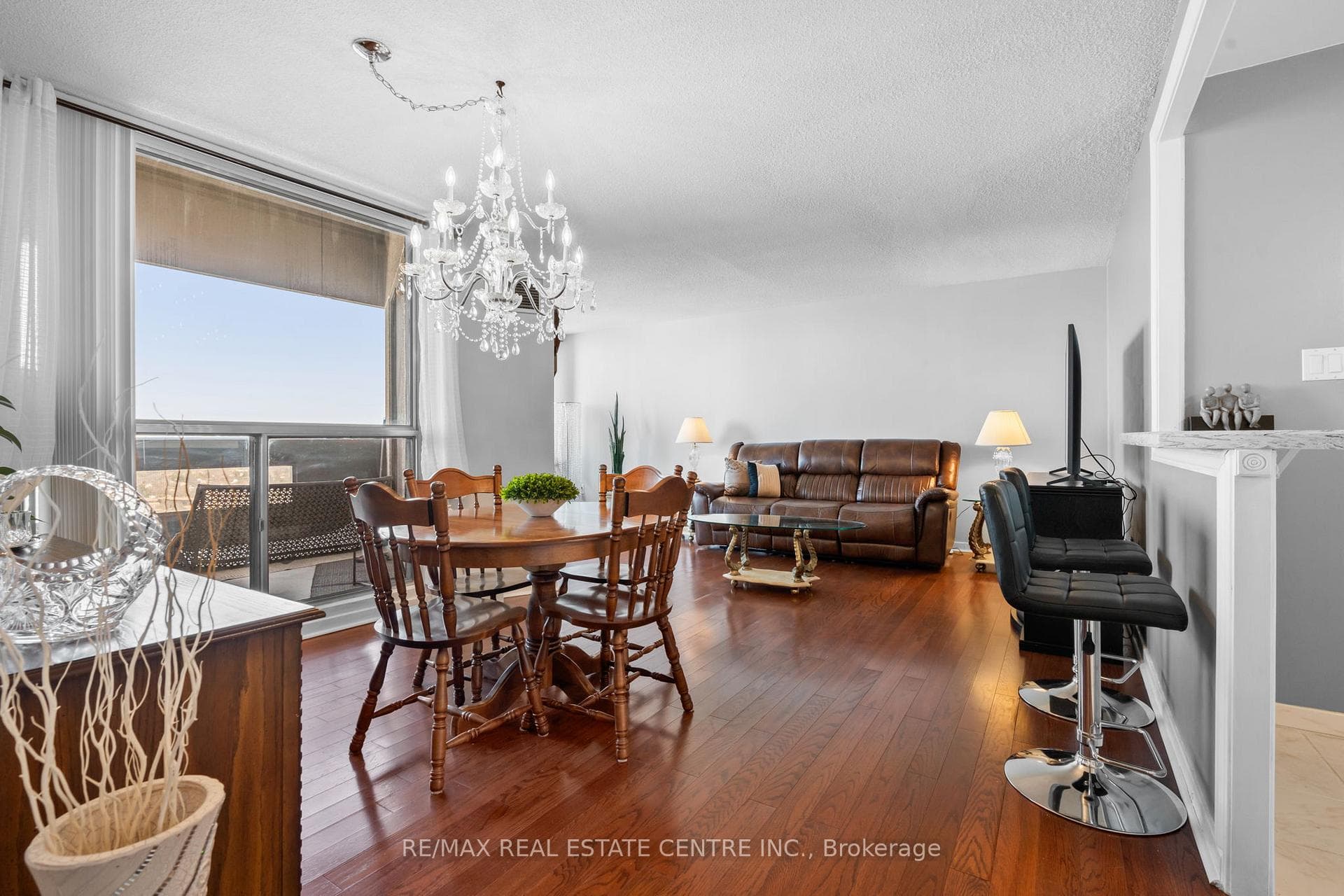 1580 Mississauga Valley Boulevard Unit 2004 photo 14