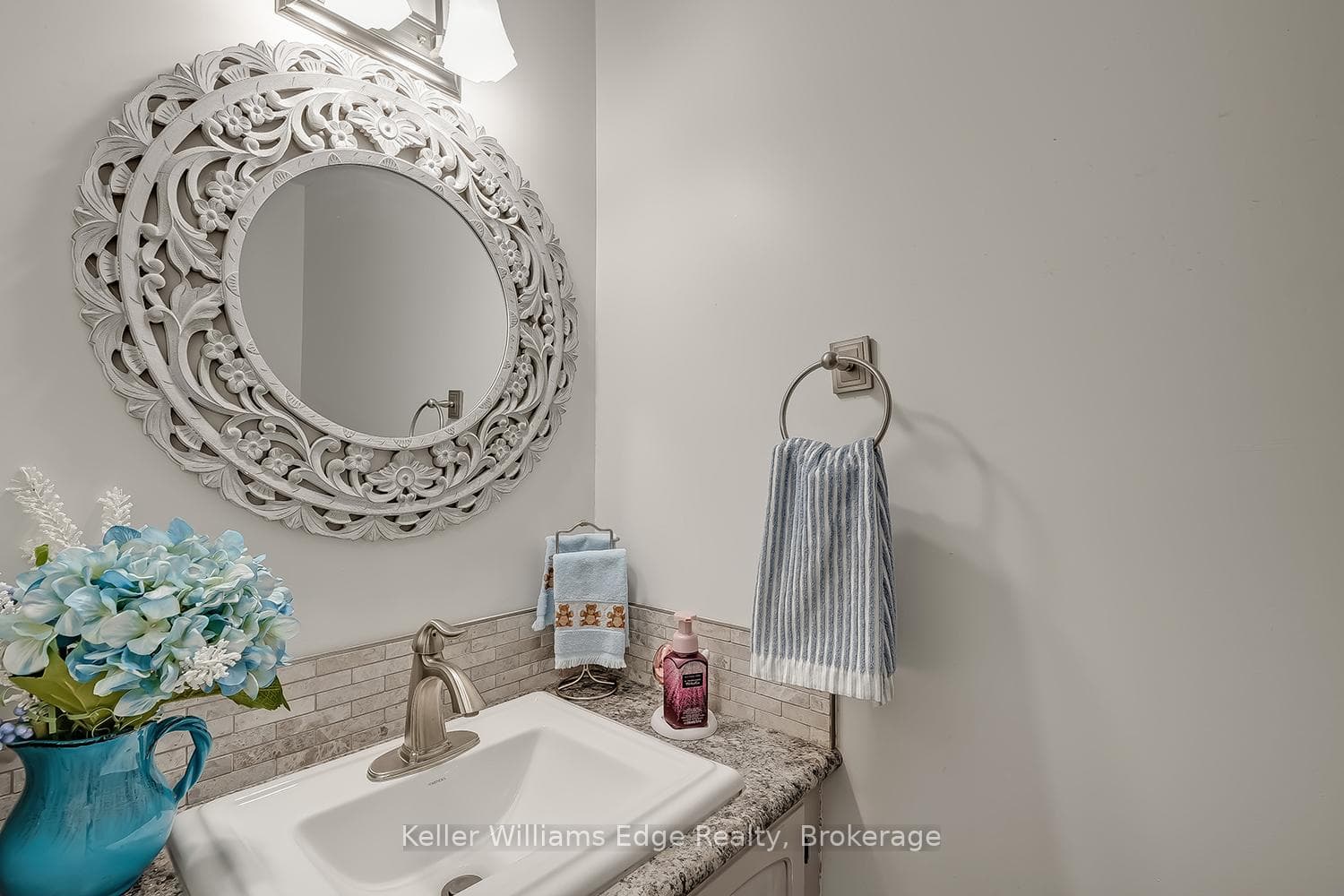 3021 Glencrest Road Unit 18 photo 7