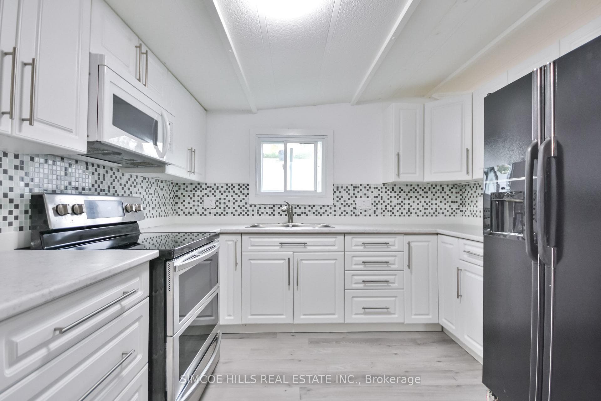 580 West Street Unit 98 photo 8