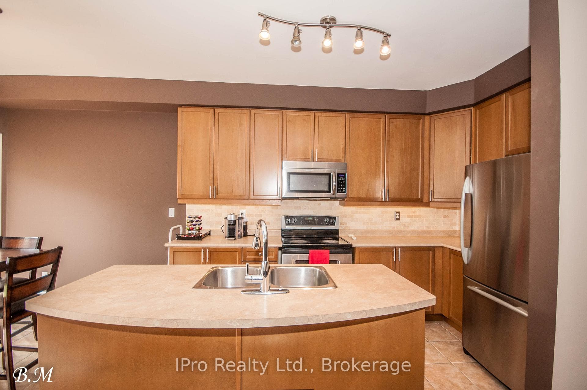 5854 Blue Spruce Avenue photo 9