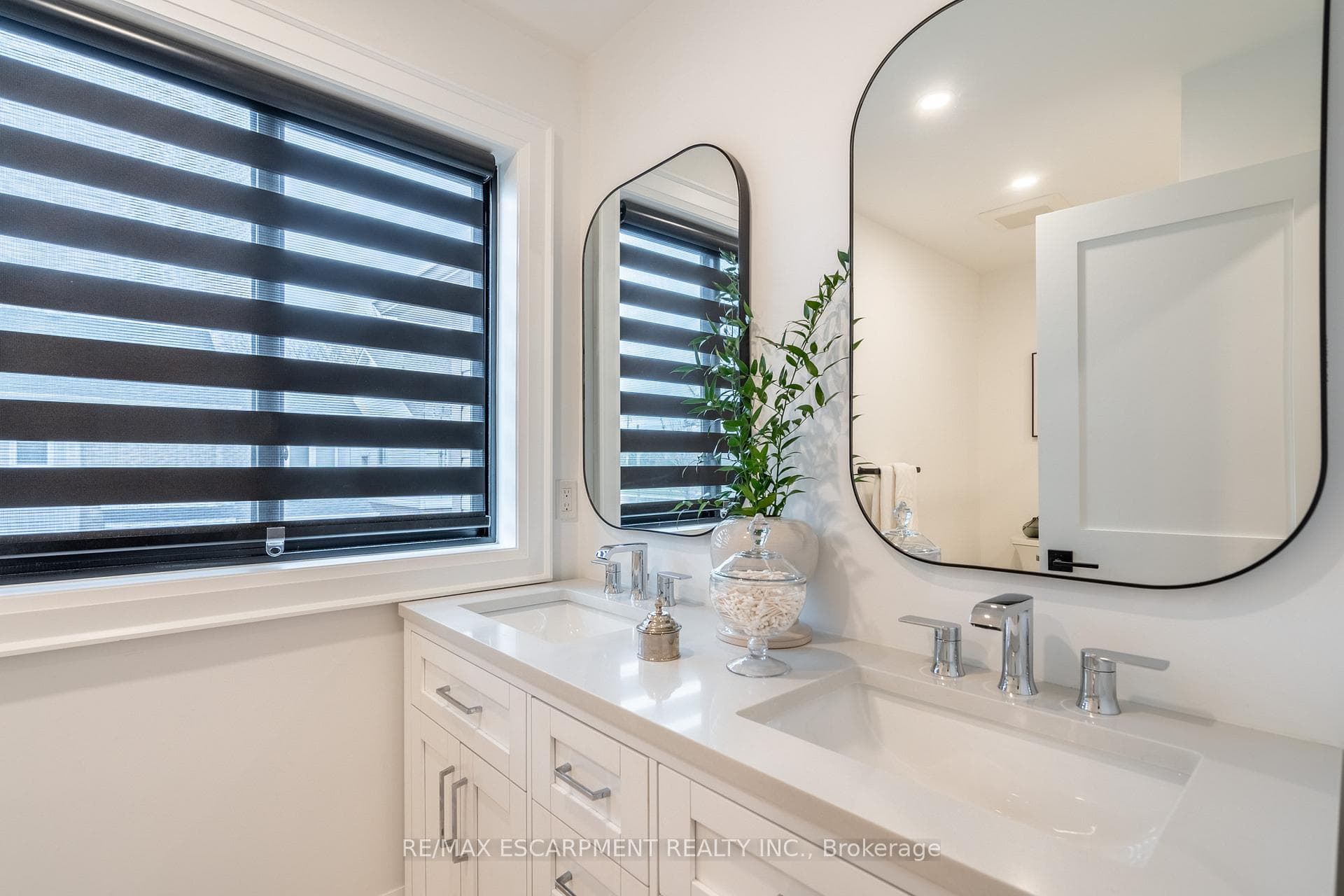 5009 Bunton Crescent photo 20