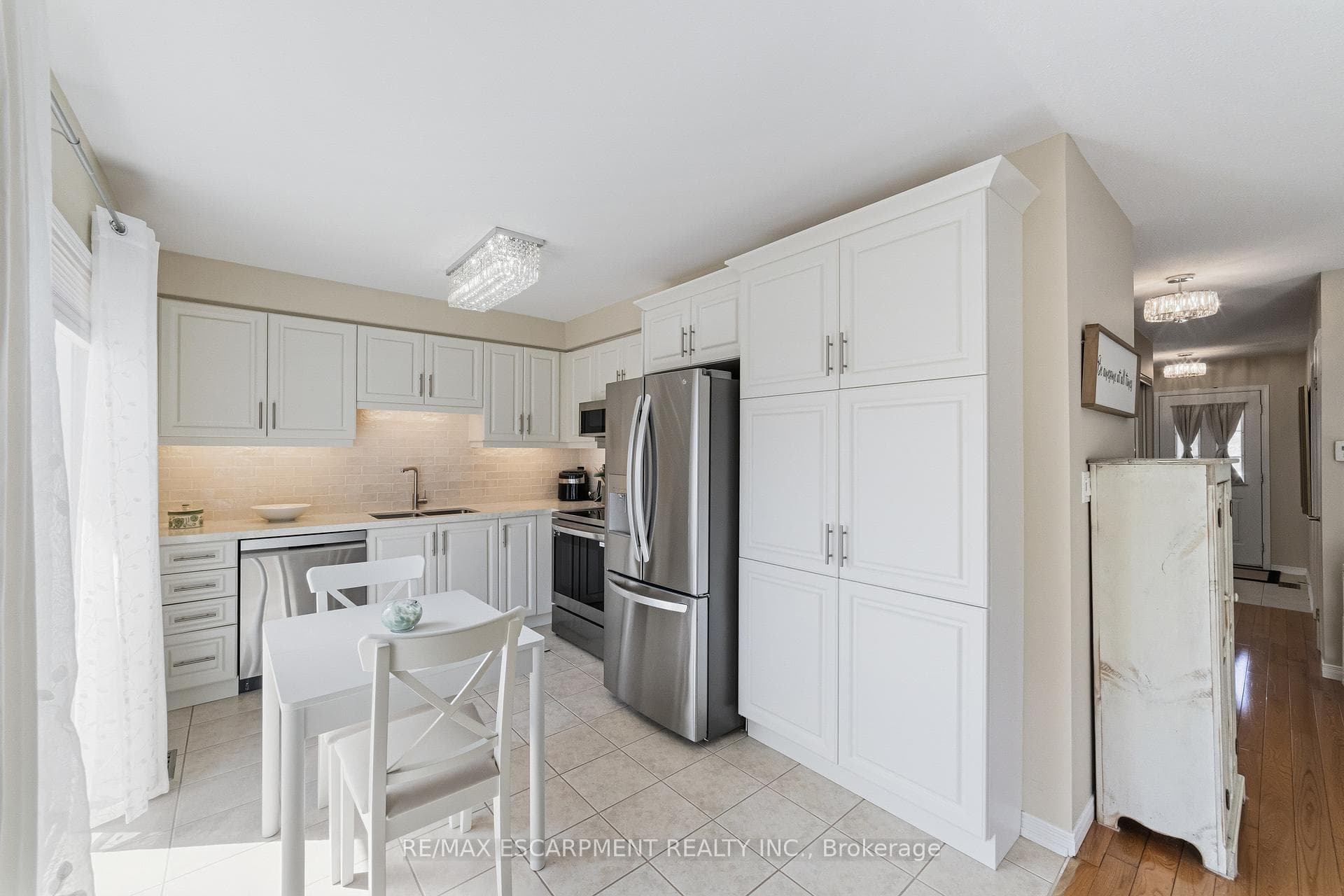 24 Kenyon Crescent Unit 6 photo 14