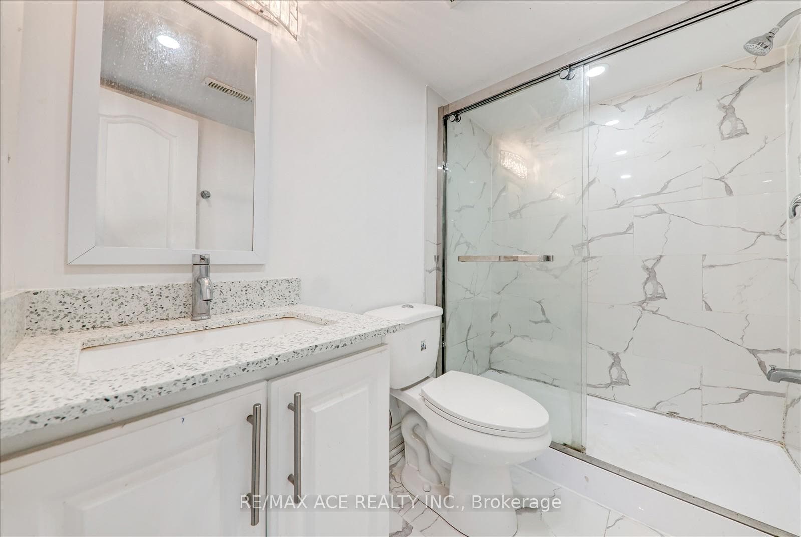 34 Lord Roberts Drive Unit BSMT photo 14