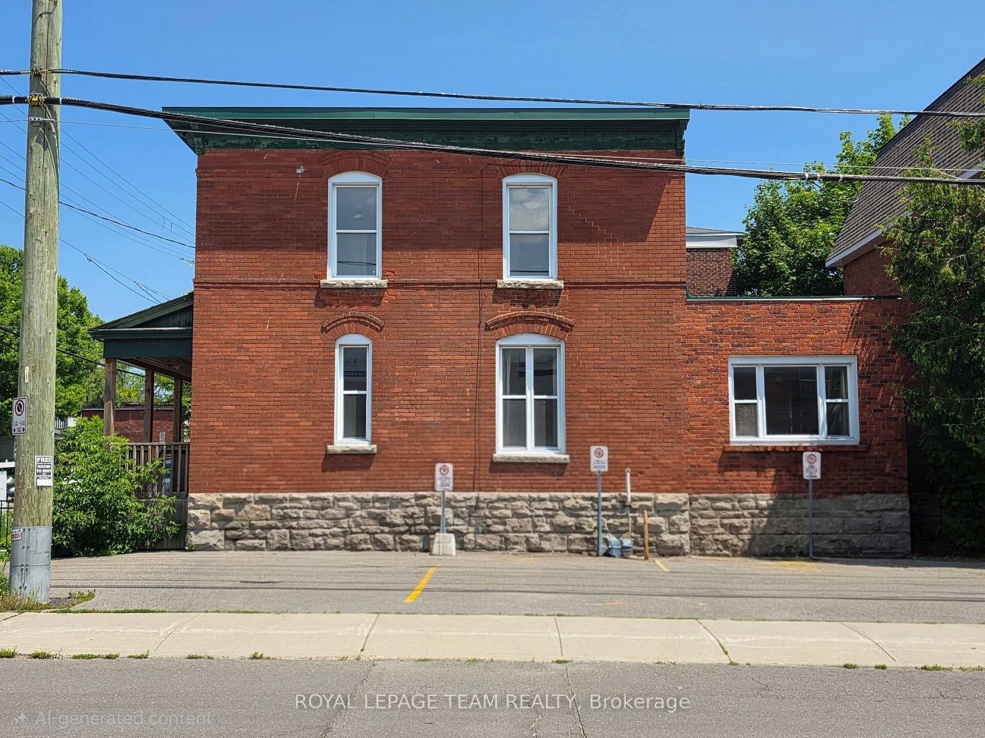 498 Gladstone Avenue photo 3